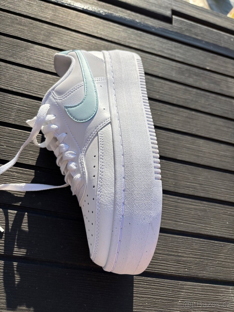 Nike Sneakersy Court Vision Alta 41. - 7