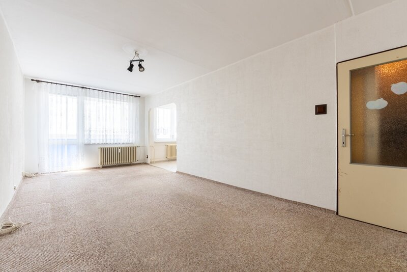 Prodej bytu 4+1 s lodžií a garáží, ul. Luční, Litvínov - Jan - 7