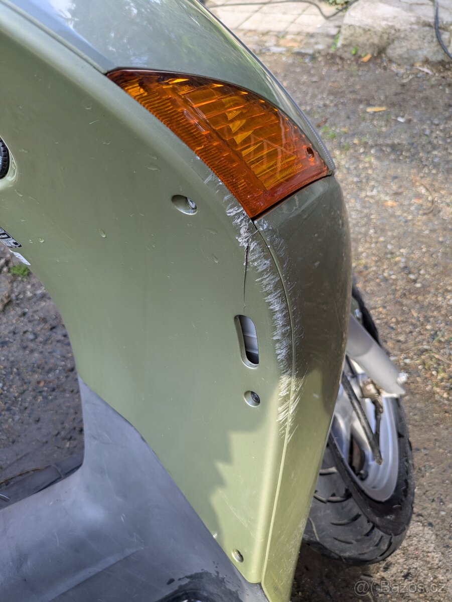 stylový retro skútr Honda @125 s výkonem 11 kW - 14000km - 7