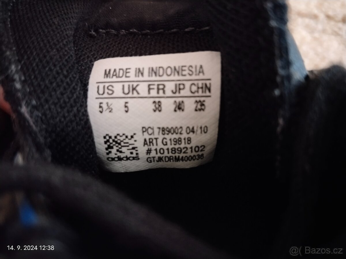 Botasky Adidas 38 - 7