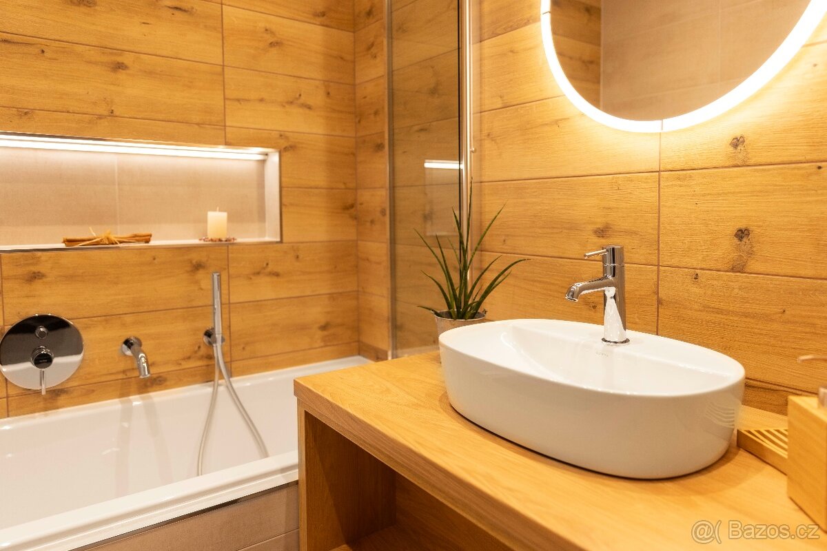 Krásný byt 3+1 po kompletní rekonstrukci 70 m2 - 7