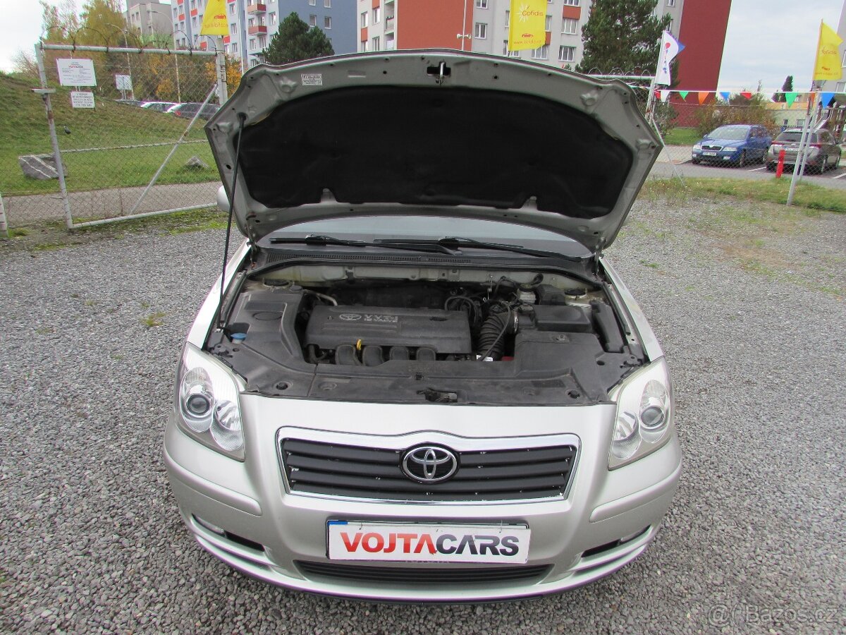 Toyota Avensis 1.8i 95kW kombi, serviska, ALU, nová STK - 7