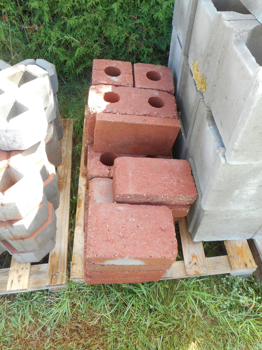 Zbytky ze stavby - 7