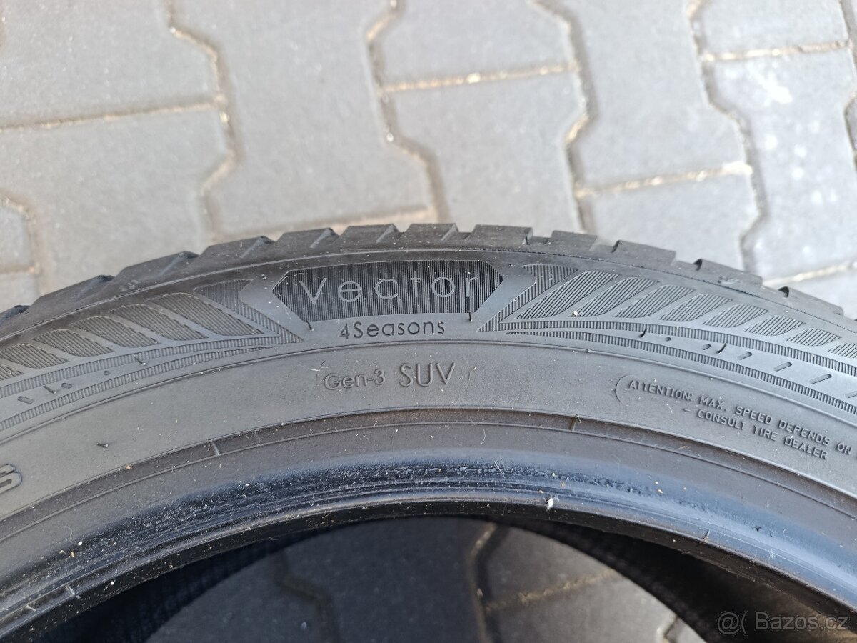 255/45/19 celoroční pneu goodyear - 7