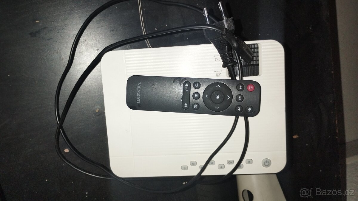 Projektor Vankio+plátno se stojanem - 7