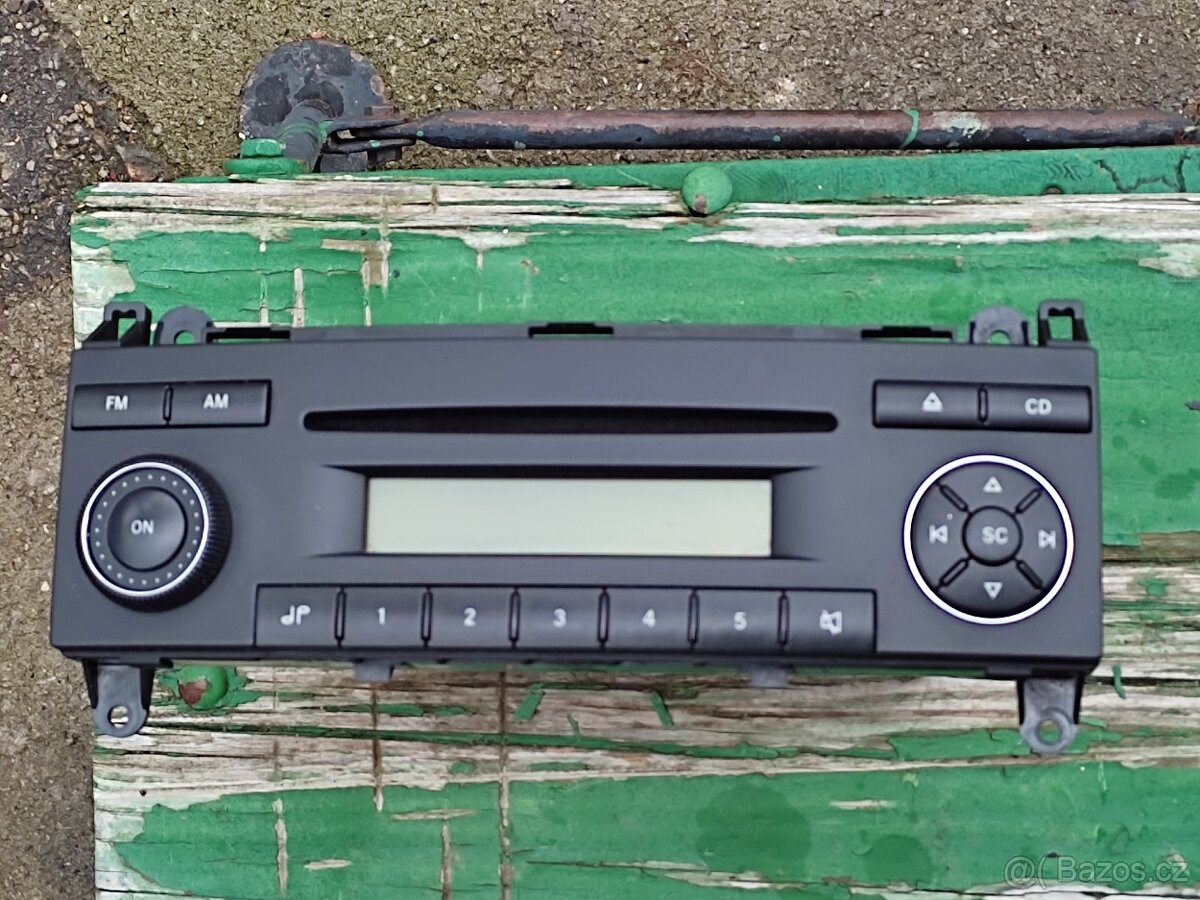 PRODÁM ORIGINAL AUTORADIO MB SPRINTER - 7