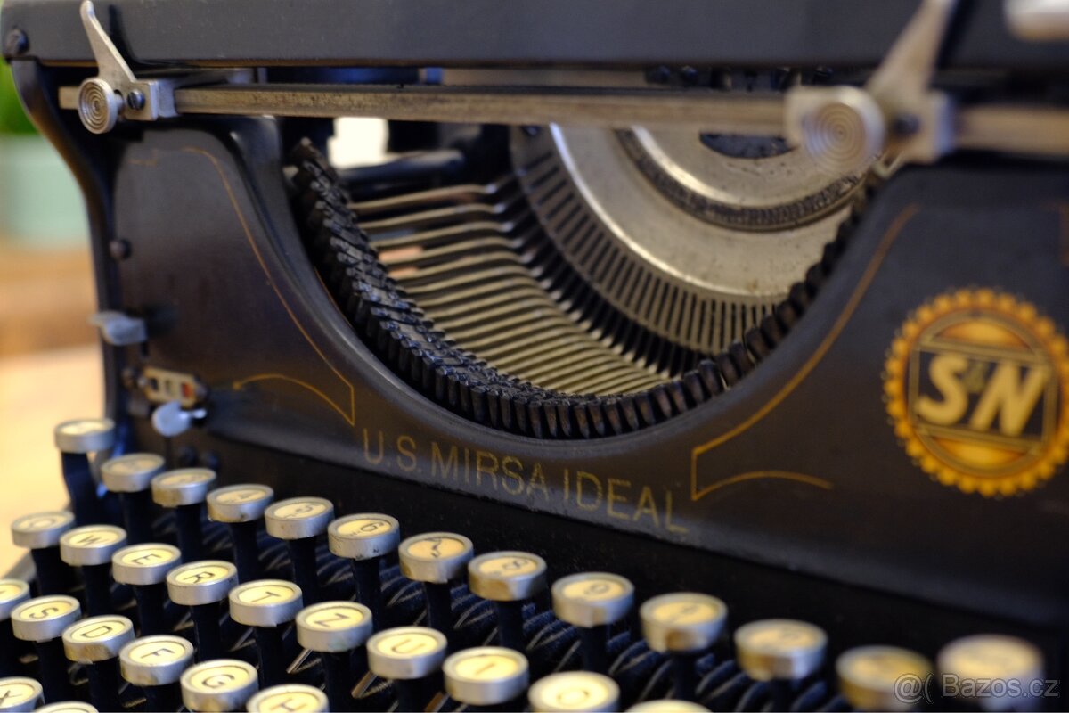 Starožitný psací stroj U.S. Mirsa Ideal - 7