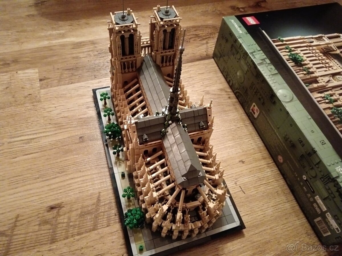 LEGO Notre-Dame v Paříži - 7
