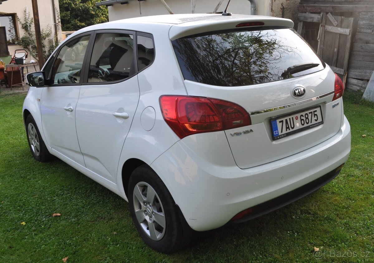 KIA VENGA 1.6 (2019) - 7