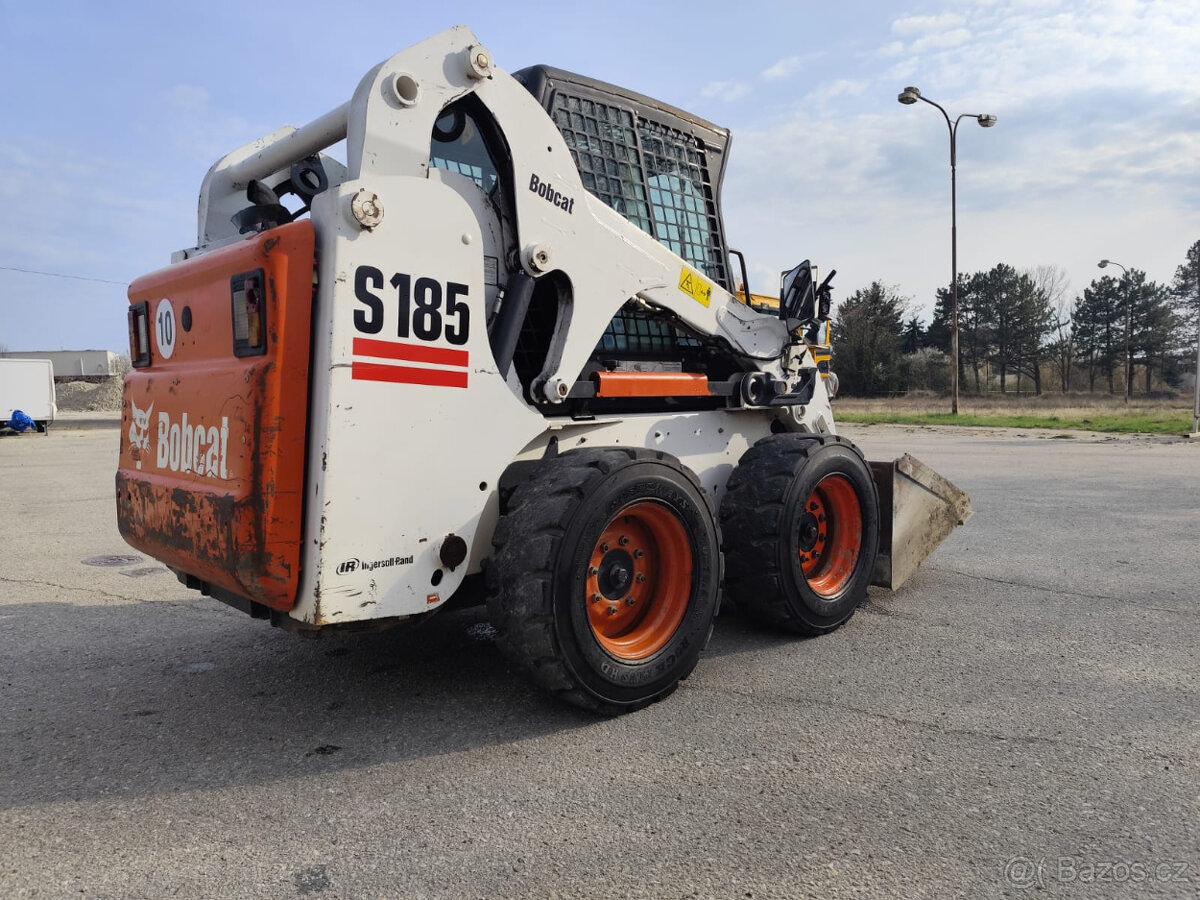Šmykový nakladač Bobcat S185, Špz. - 7