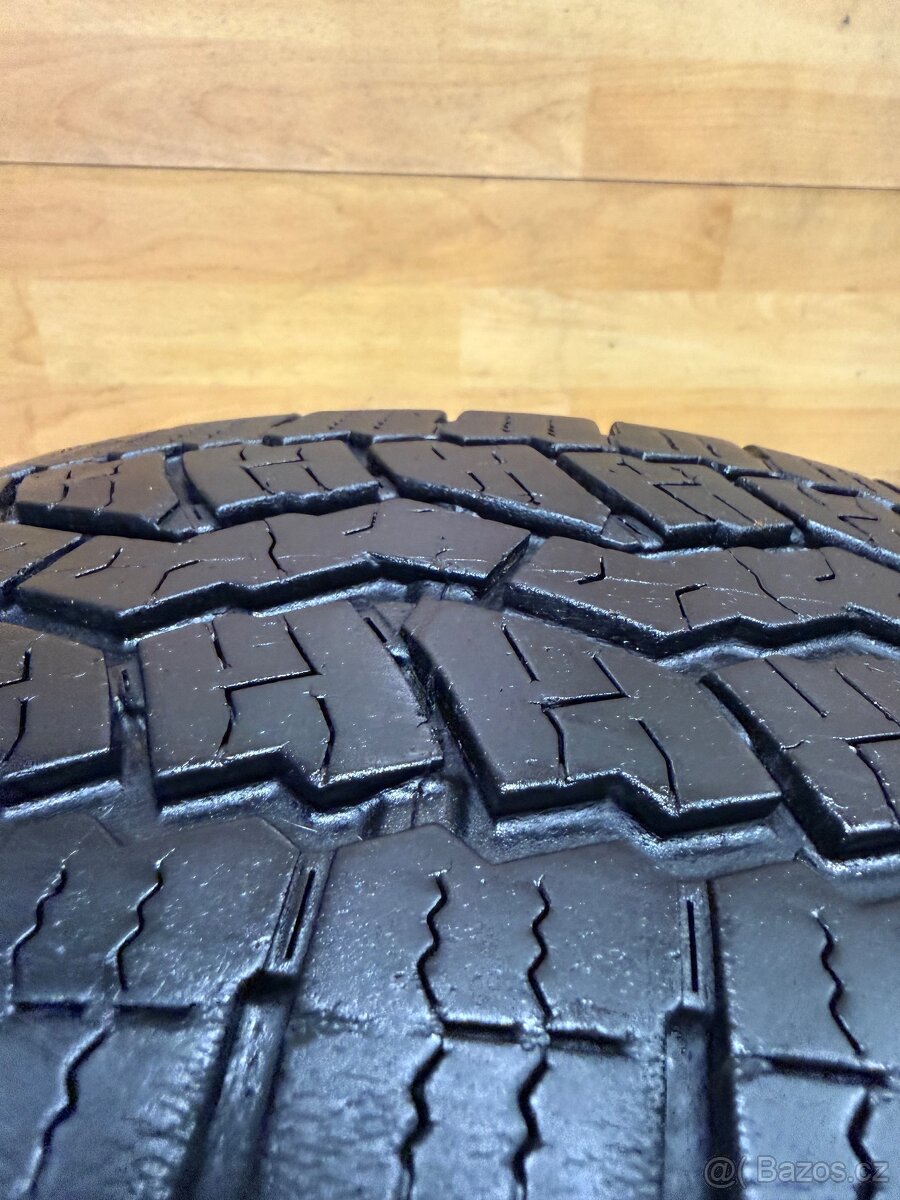 Letní pneu 215/65/16 - 7