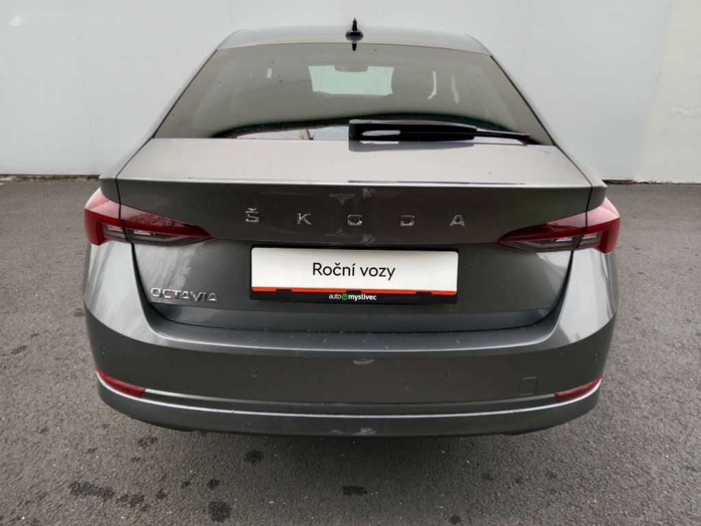 Škoda Octavia,Ambition 1.5 TSi 110 kW M6F - 7