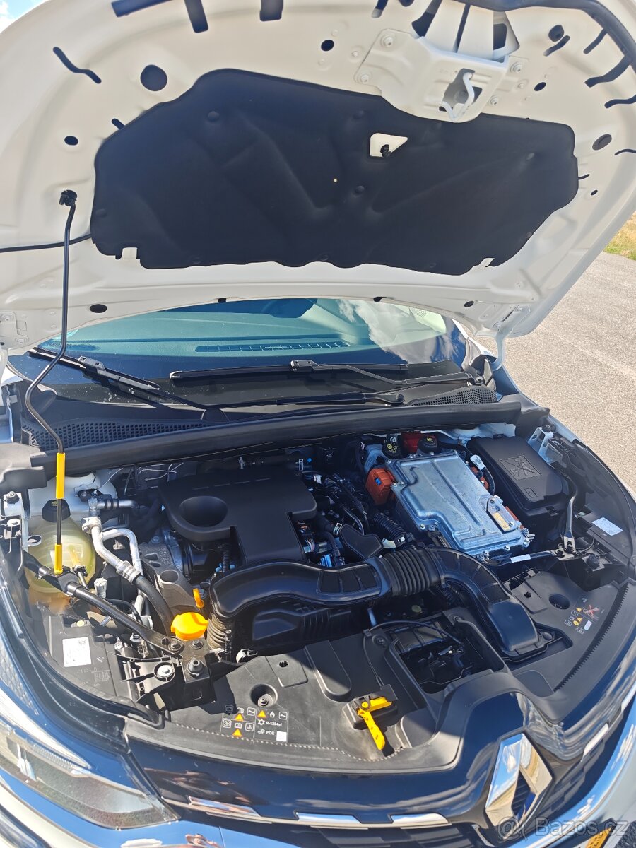 Renault Captur II Techno Plug-in-Hybrid 2023 roku. - 7