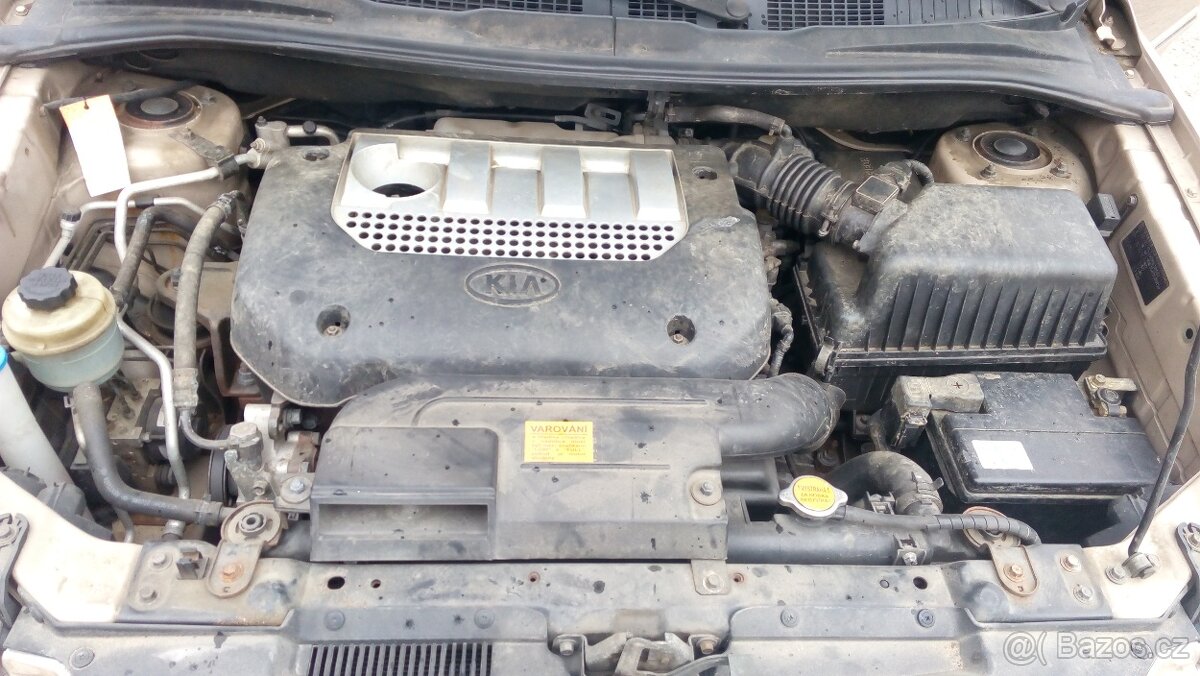 Kia Carens 2,0i 102kW a 2,0CRDI r.v. 05 - náhradní díly - 7