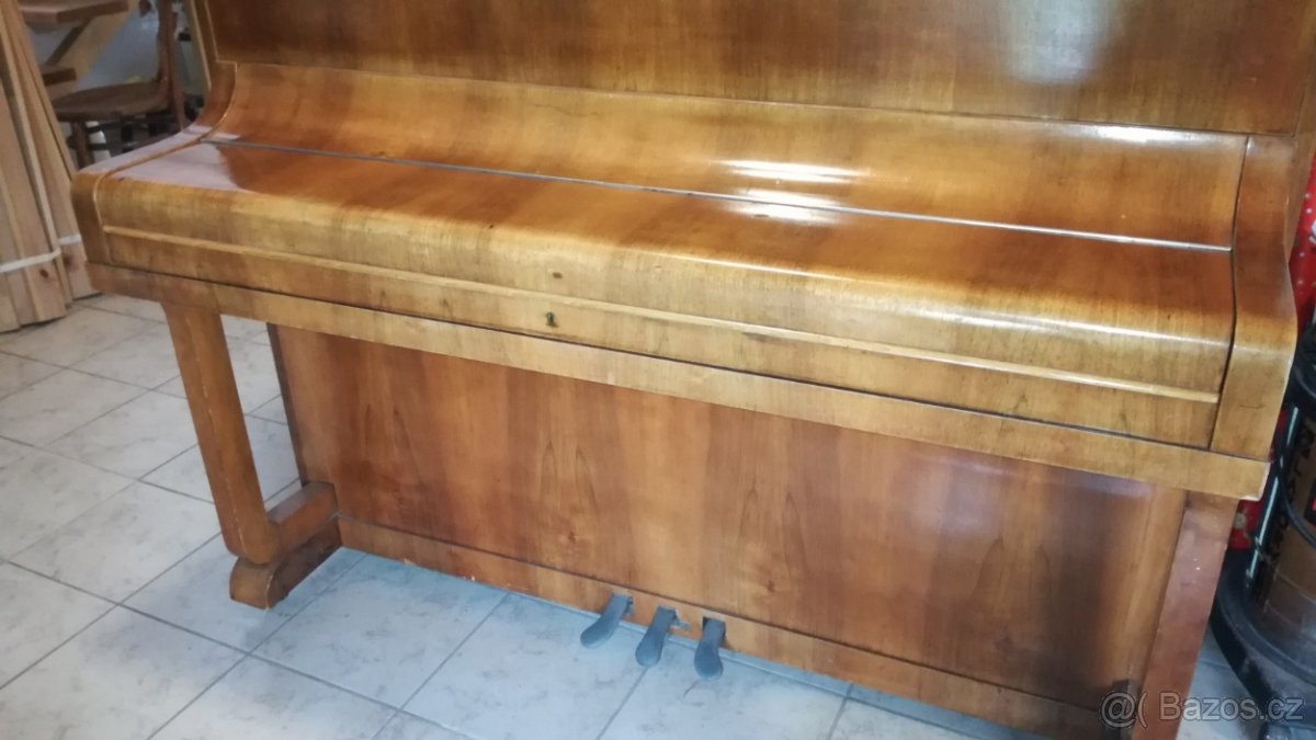 Prodej piána Kašpar, 3 pedálové, v Hr.Králové. - 7