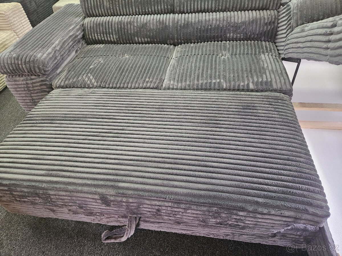 ROZKLÁDACÍ SEDACÍ SOUPRAVA - 7