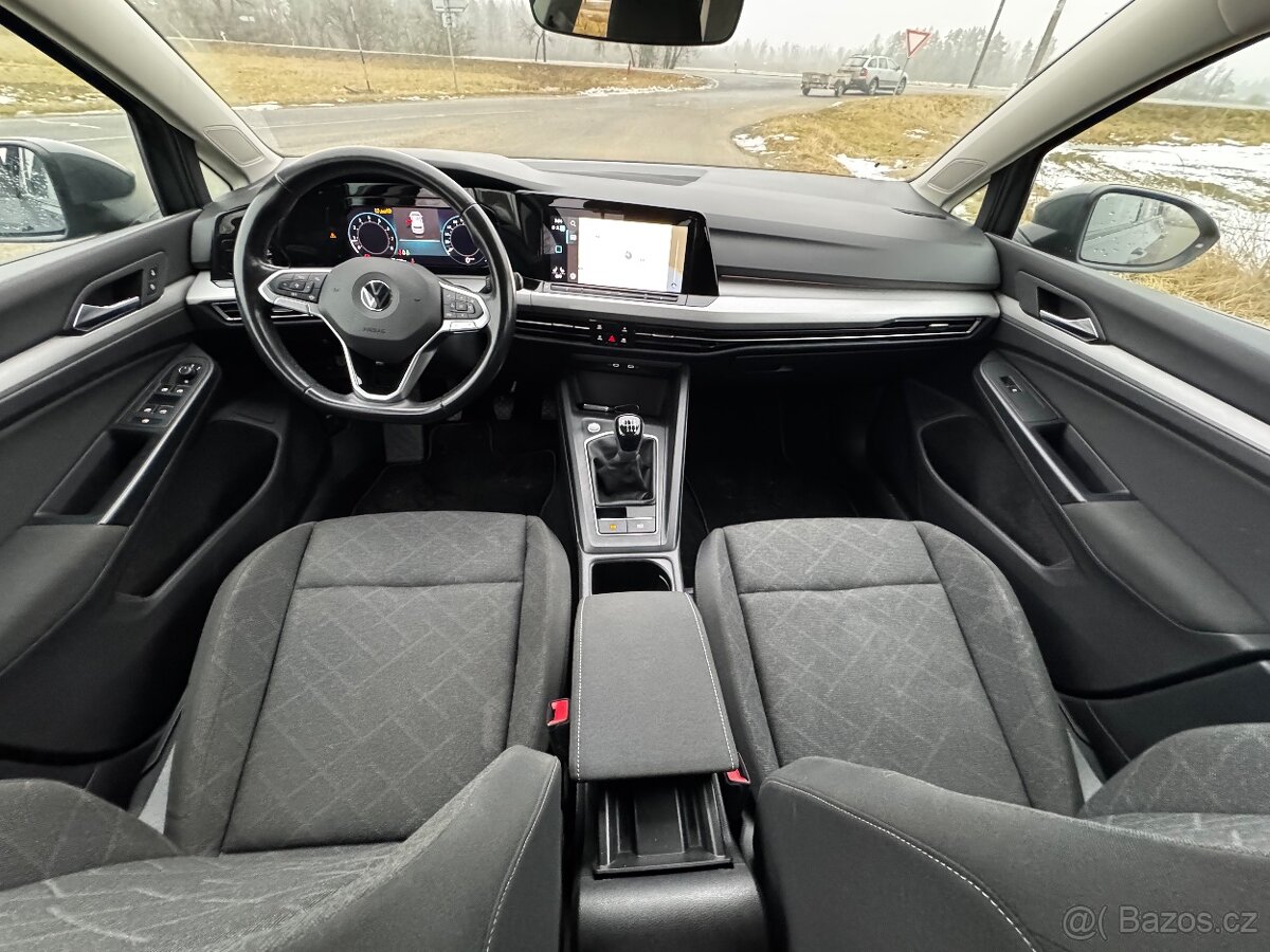 VW Golf 8 1.5 TSI 130k First Edition | TOP výbava | Matrix - 7