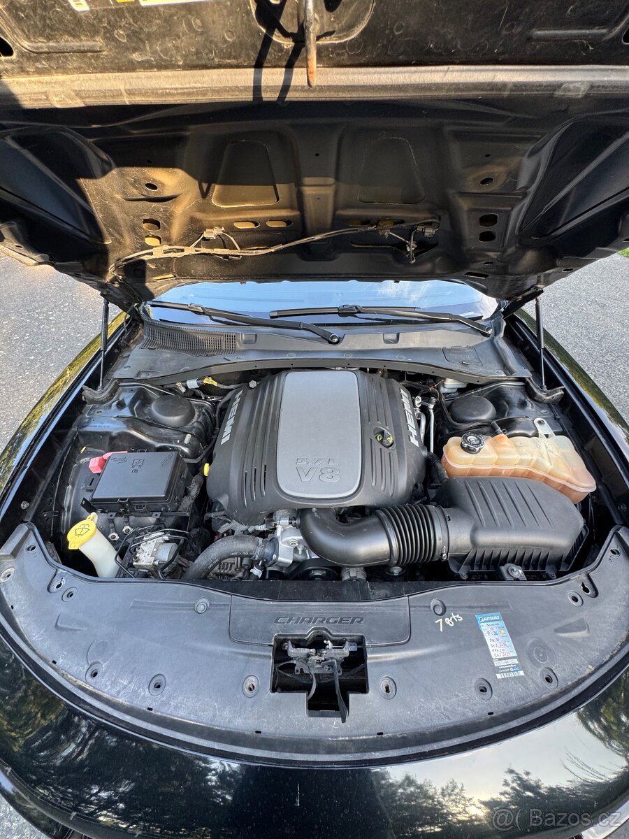 Dodge Charger 5.7 HEMI AWD - 7