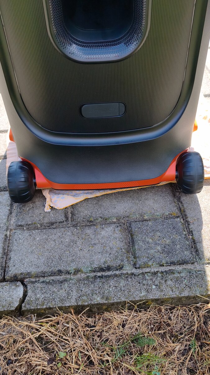 Prodám partybox JBL 710 - 7