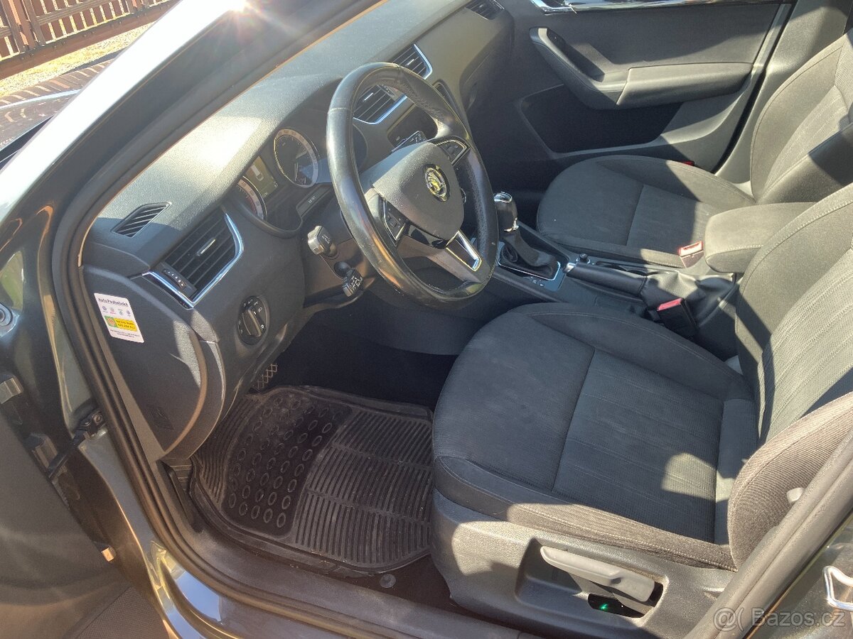 octavia tdi combi dsg výbava - 7