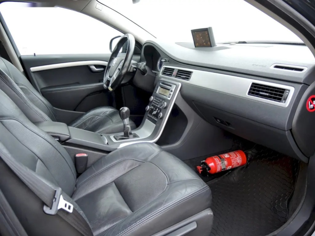 Volvo S80, D5 R-DESIGN MOMENTUM - 7