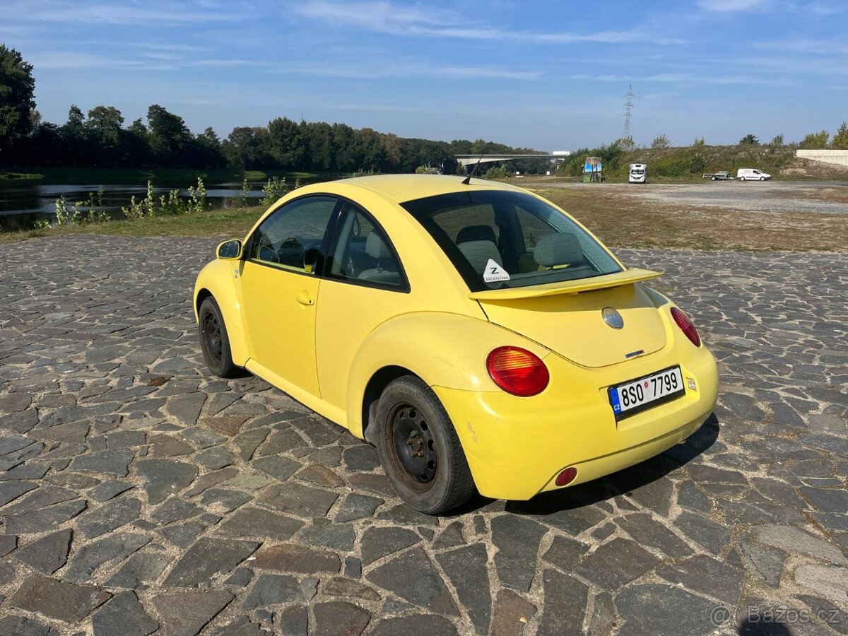 Volkswagen New Beetle 1.6 - 7