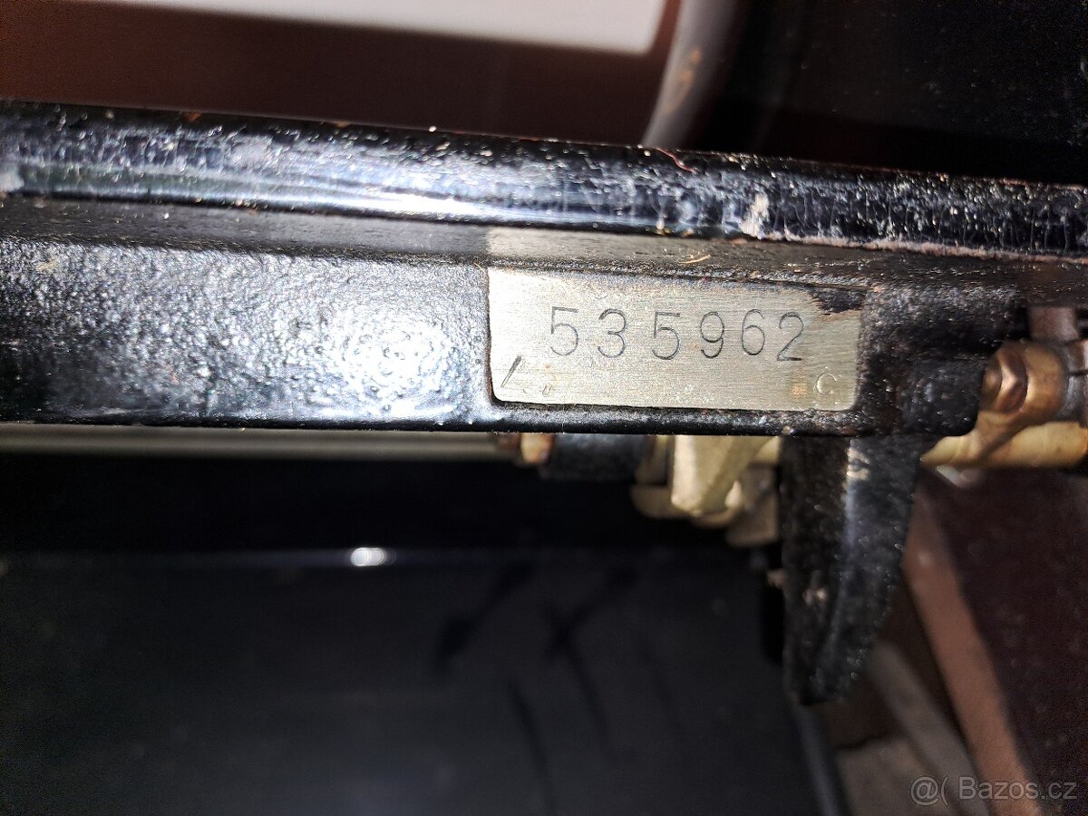 Šicí stroj Minerva M16 - 7