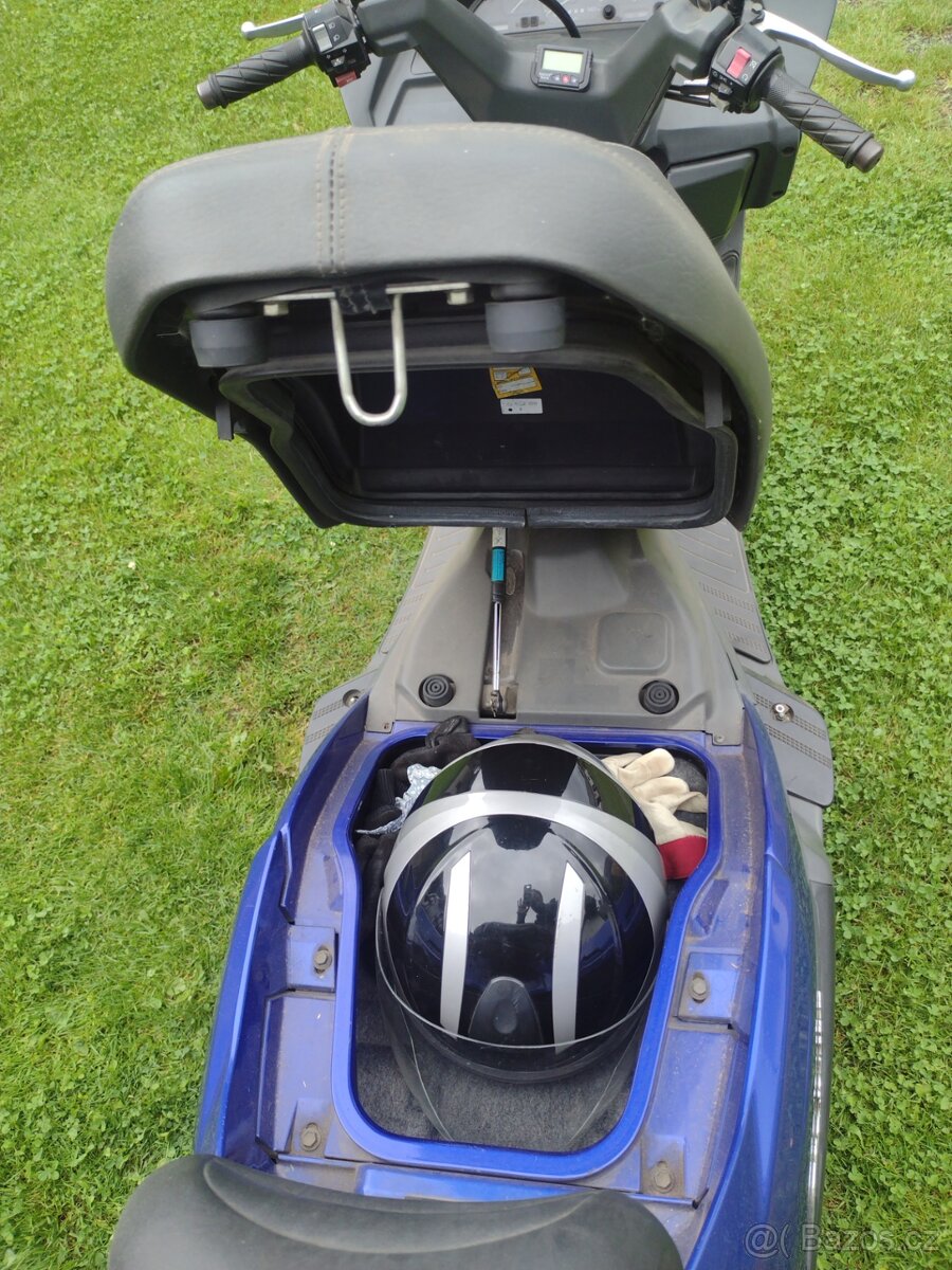 Yamaha Majesty YP 250 - 7