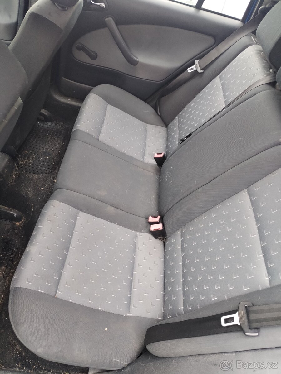 Škoda Octavia combi 1.9tdi 2009 tour - 7