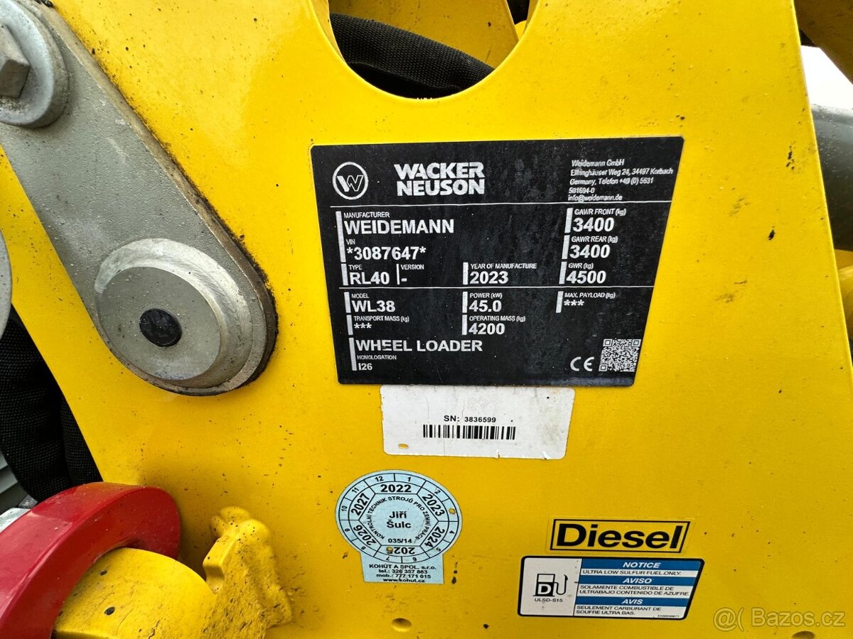 nakladač WACKER NEUSON WL38 - 7