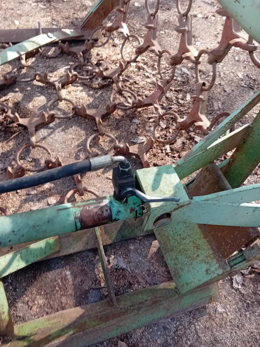 Hydralicky skládané luční brány 8m - 7