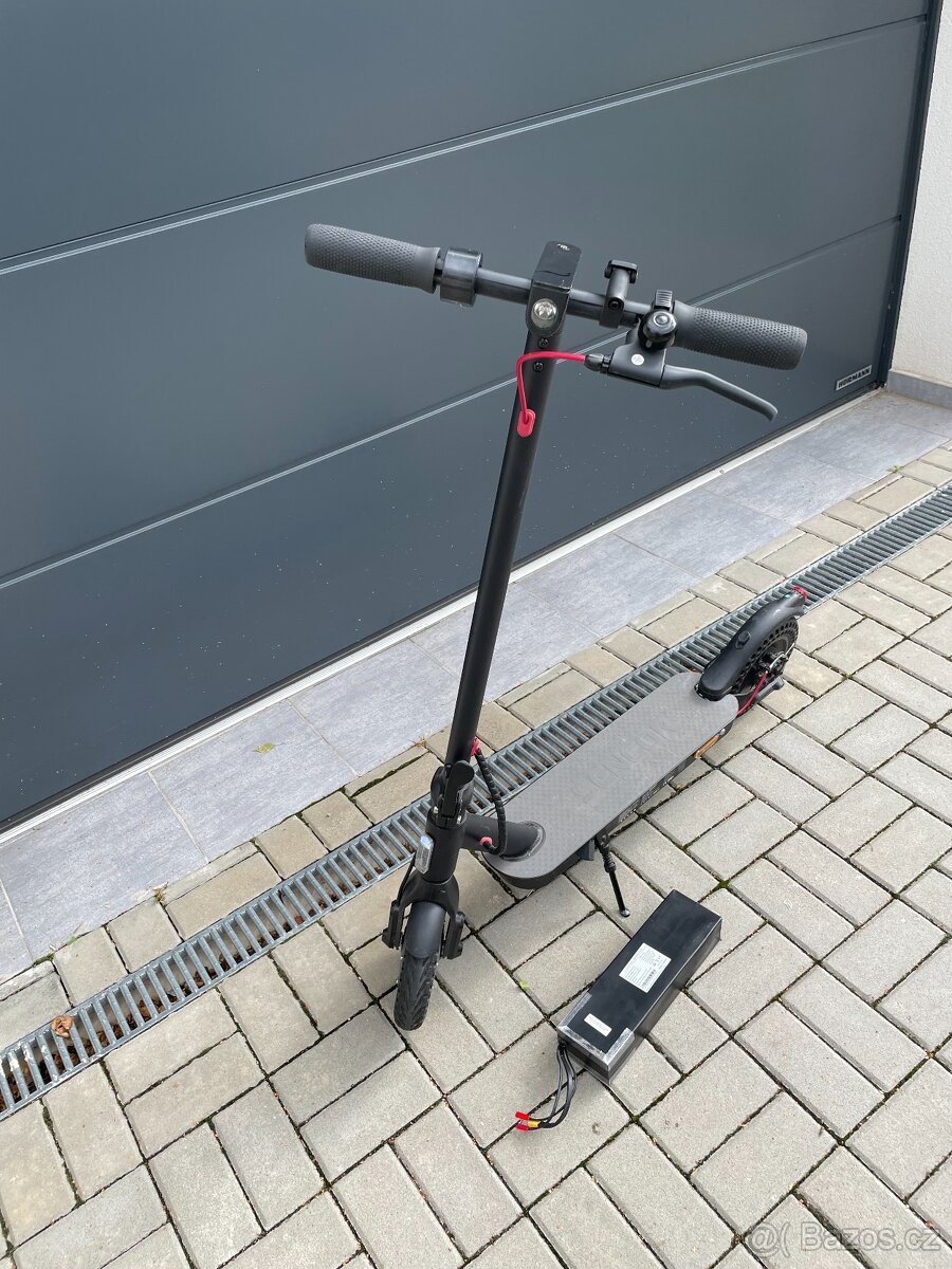 Prodám elektrokoloběžku Electric Scooter model E9MAX - 7