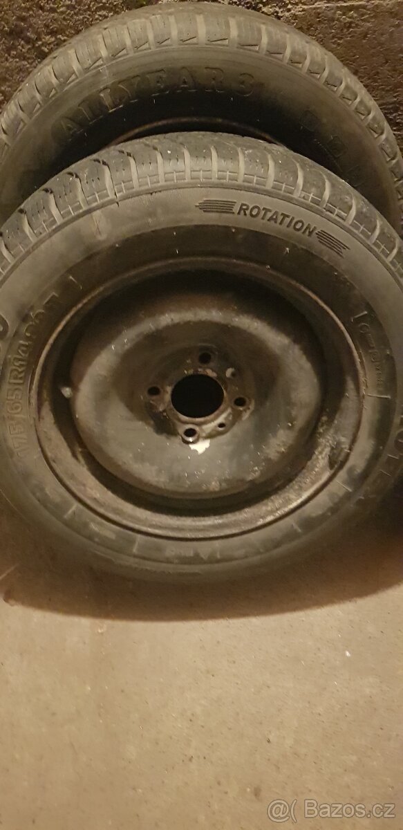 Prodám sadu celoročních pneu na Peugeot 206 - 7