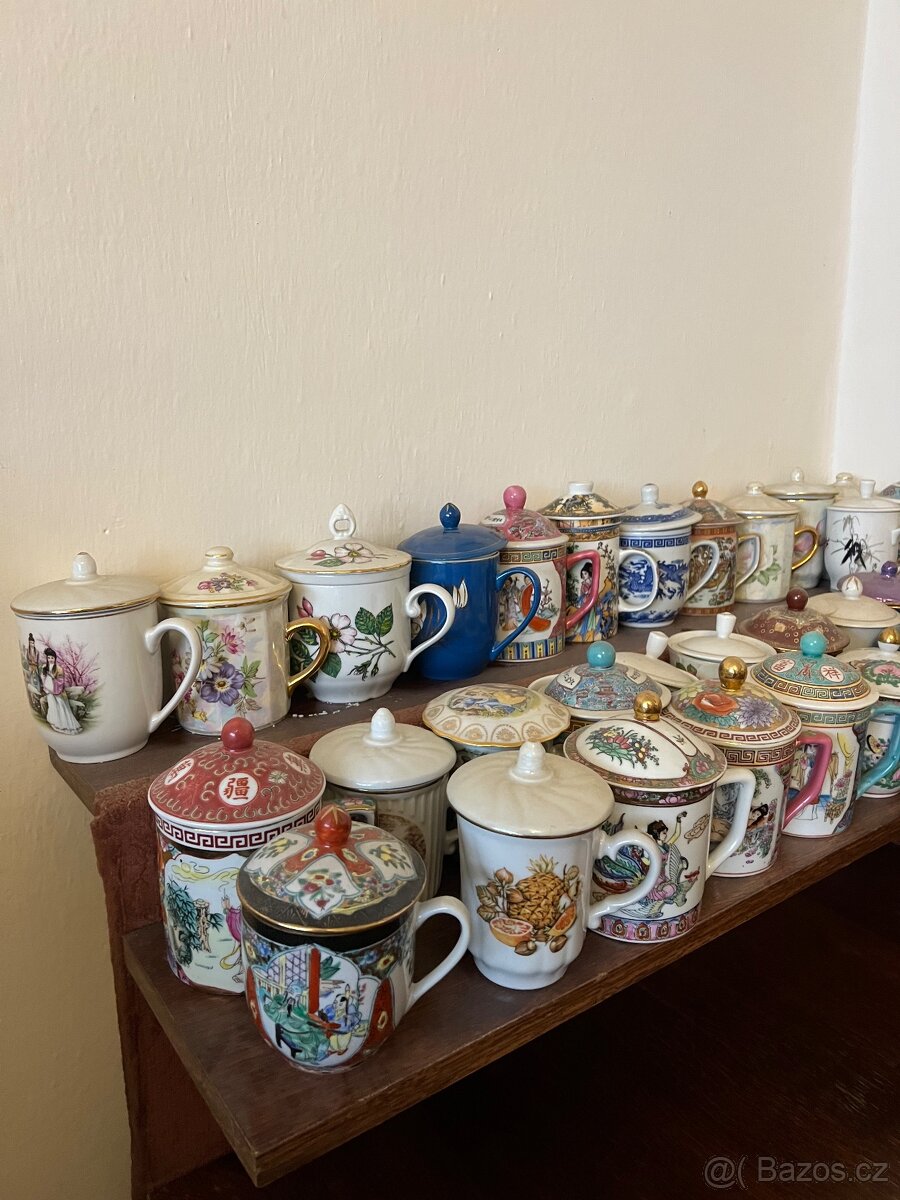 Sbírka porcelánových hrníčků - 7