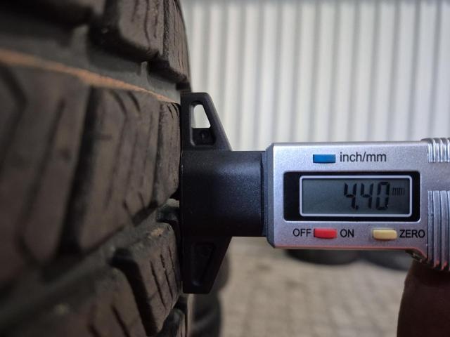 Barum 225/65/R17 + disky - 7