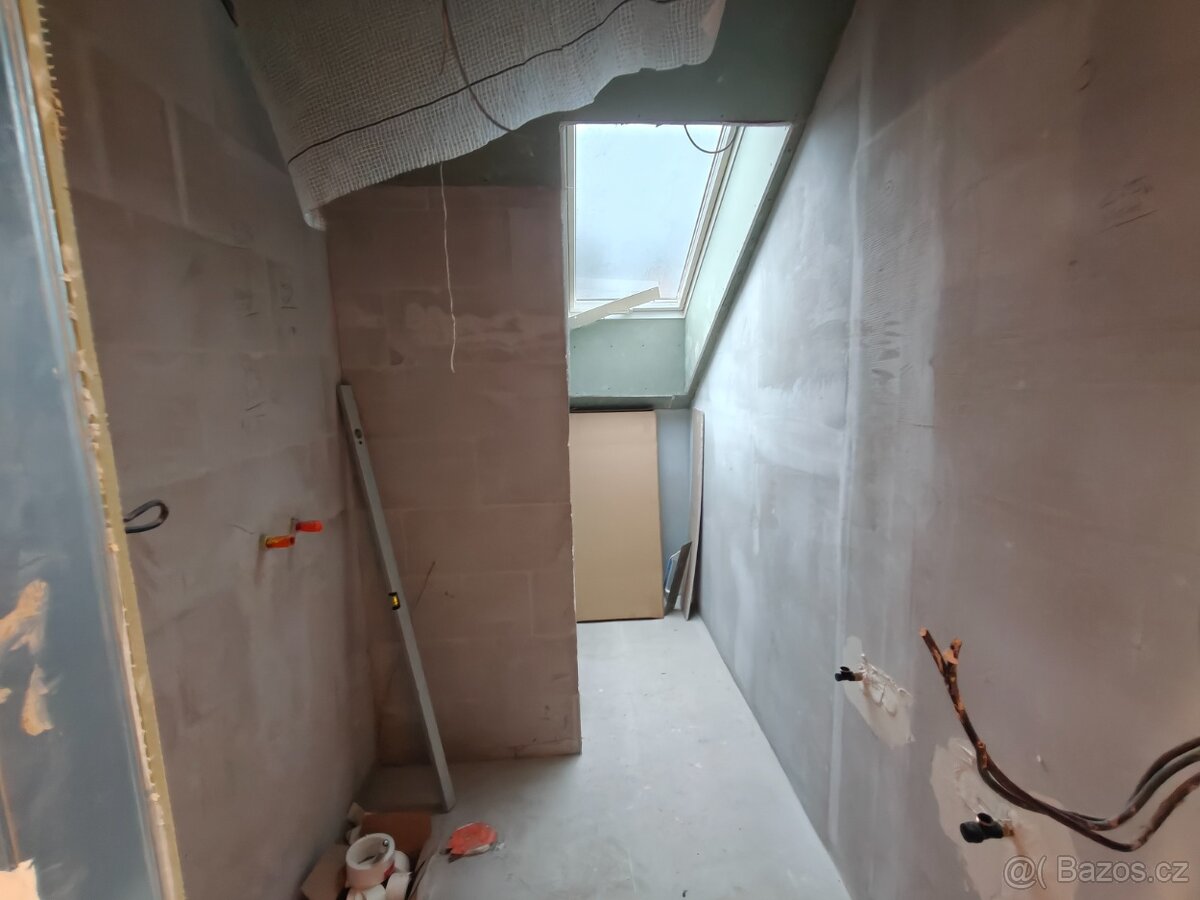 Nové 3 půdní byty k pronájmu. - 7