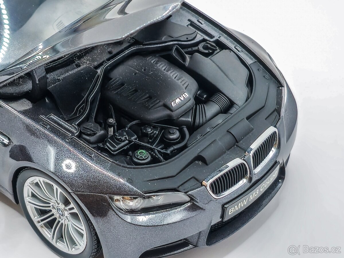 BMW E92 M3 1:18 Kyosho - 7