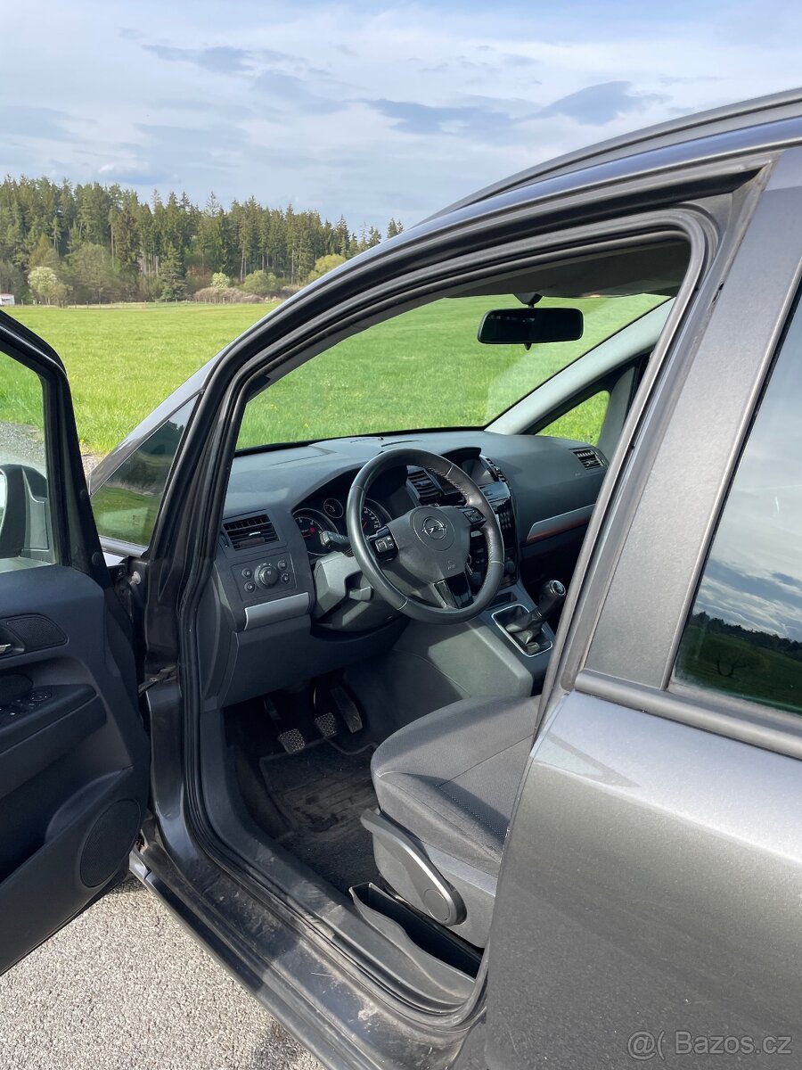 Opel zafira - 7