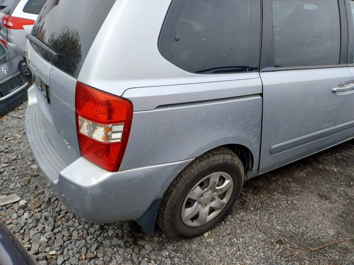 KIA Carnival III 2008 2,9CRDI 136kW J3 XENONY - DILY - 7