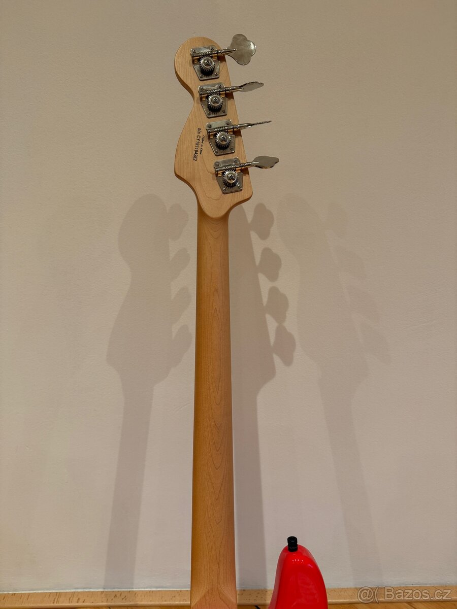 Baskytara Fender Squier - 7