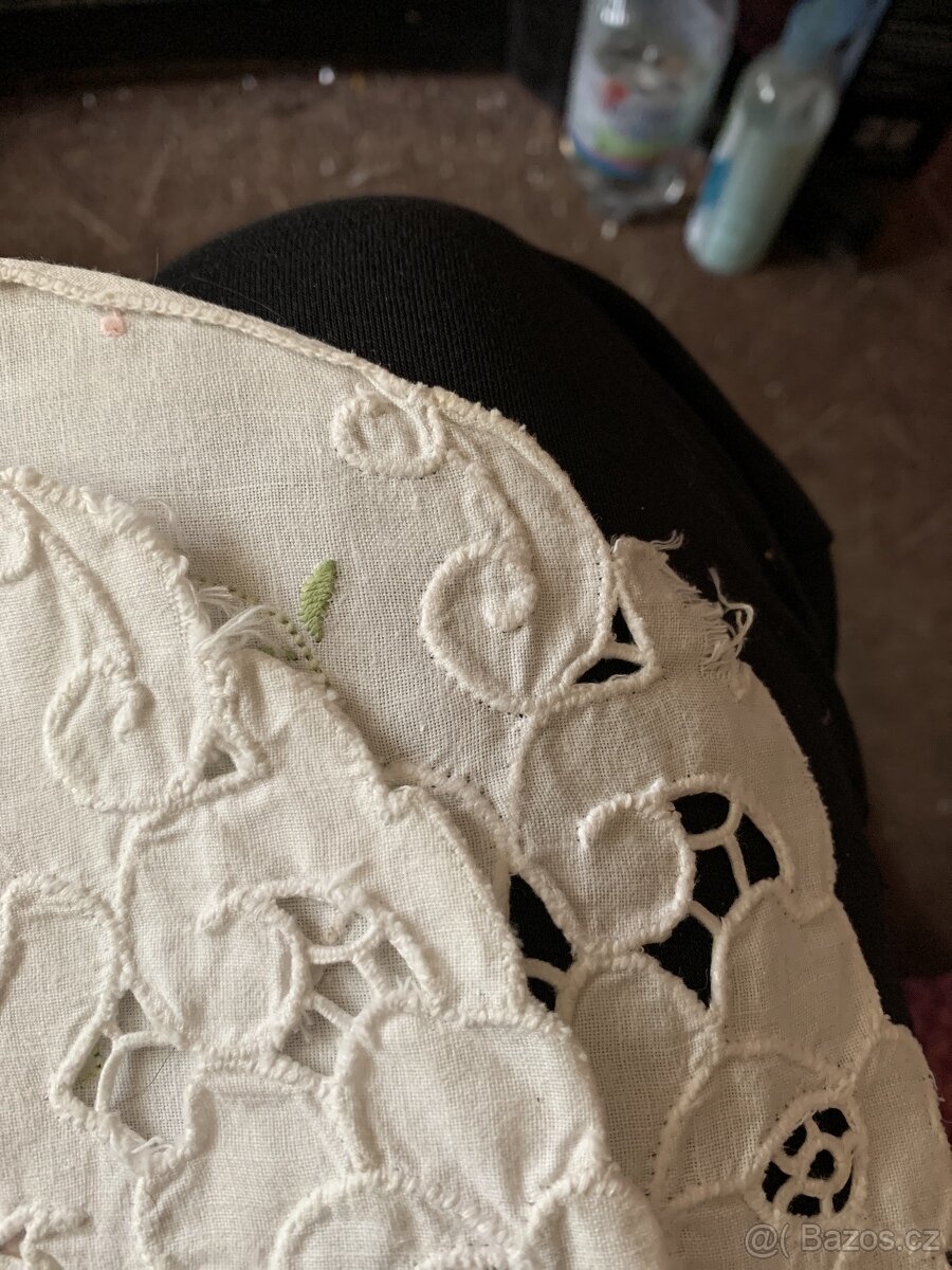 Sada starých vyšívaných deček na chalupu 3 ks - 7