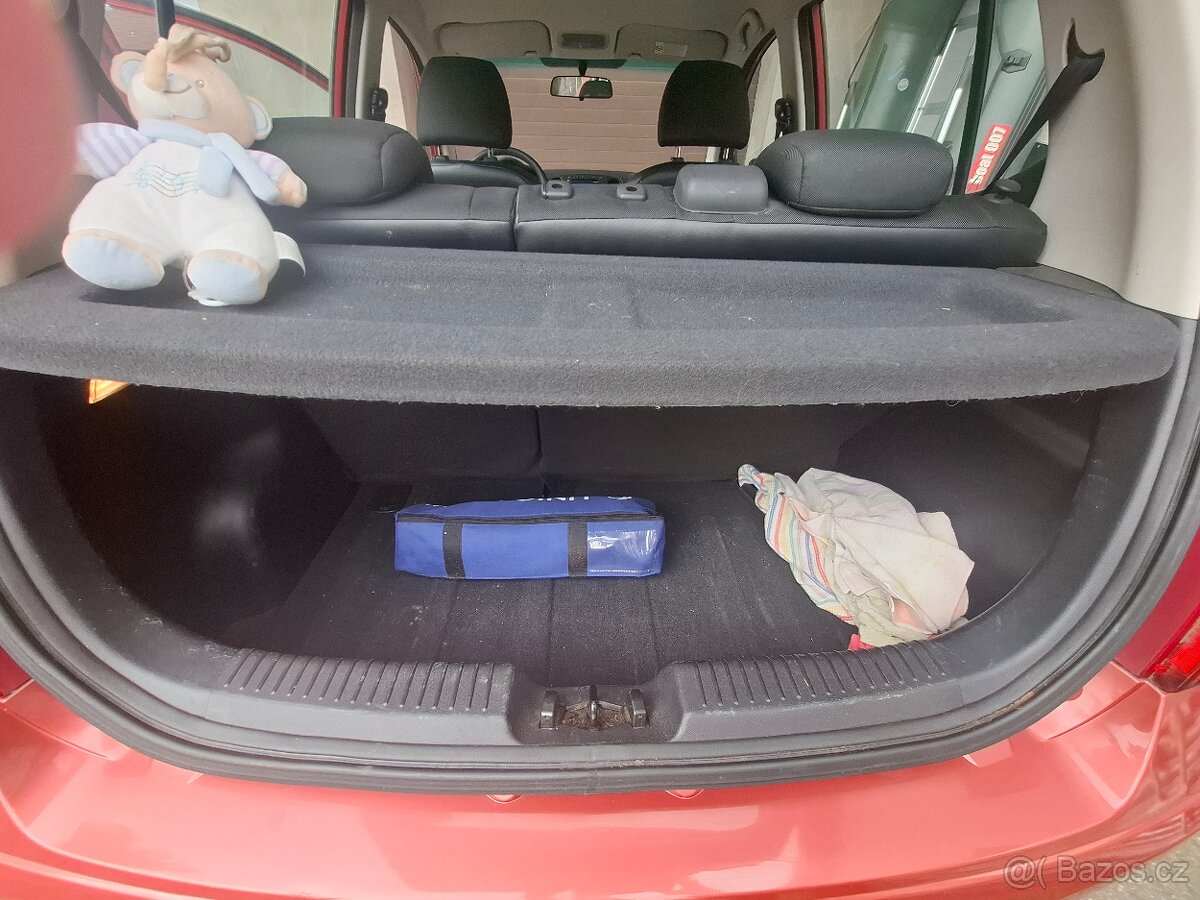 Prodám Hyundai i10 - 7