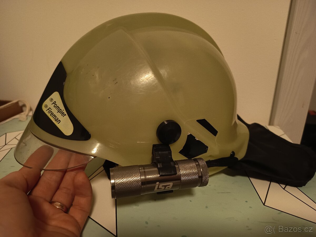 Hasičská helma/přilba - 7