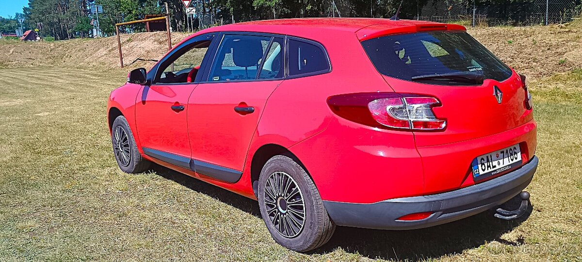 Renault Megane 3 kombi, r.v.2010, 1.6 benzín 74kw, 5 kvalt - 7