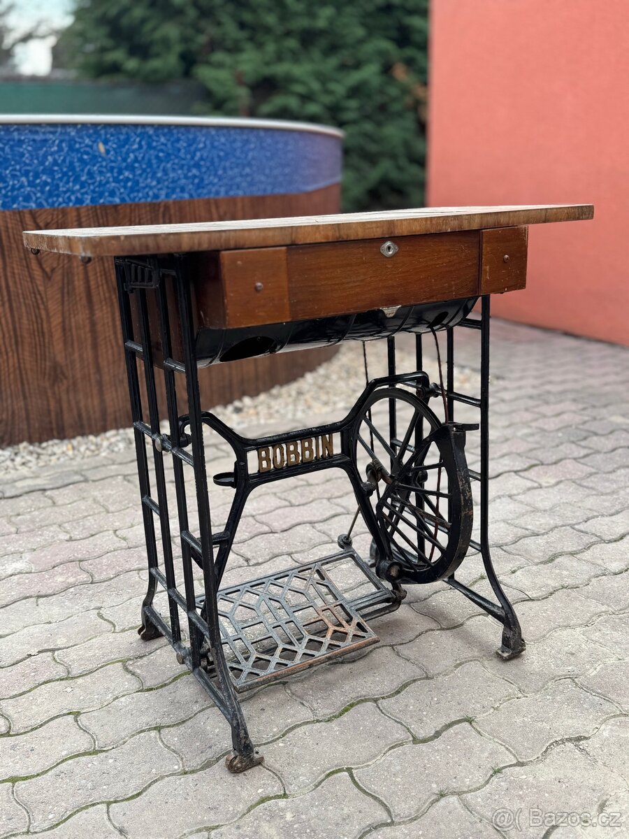 Šicí stroj Bobbin - 7