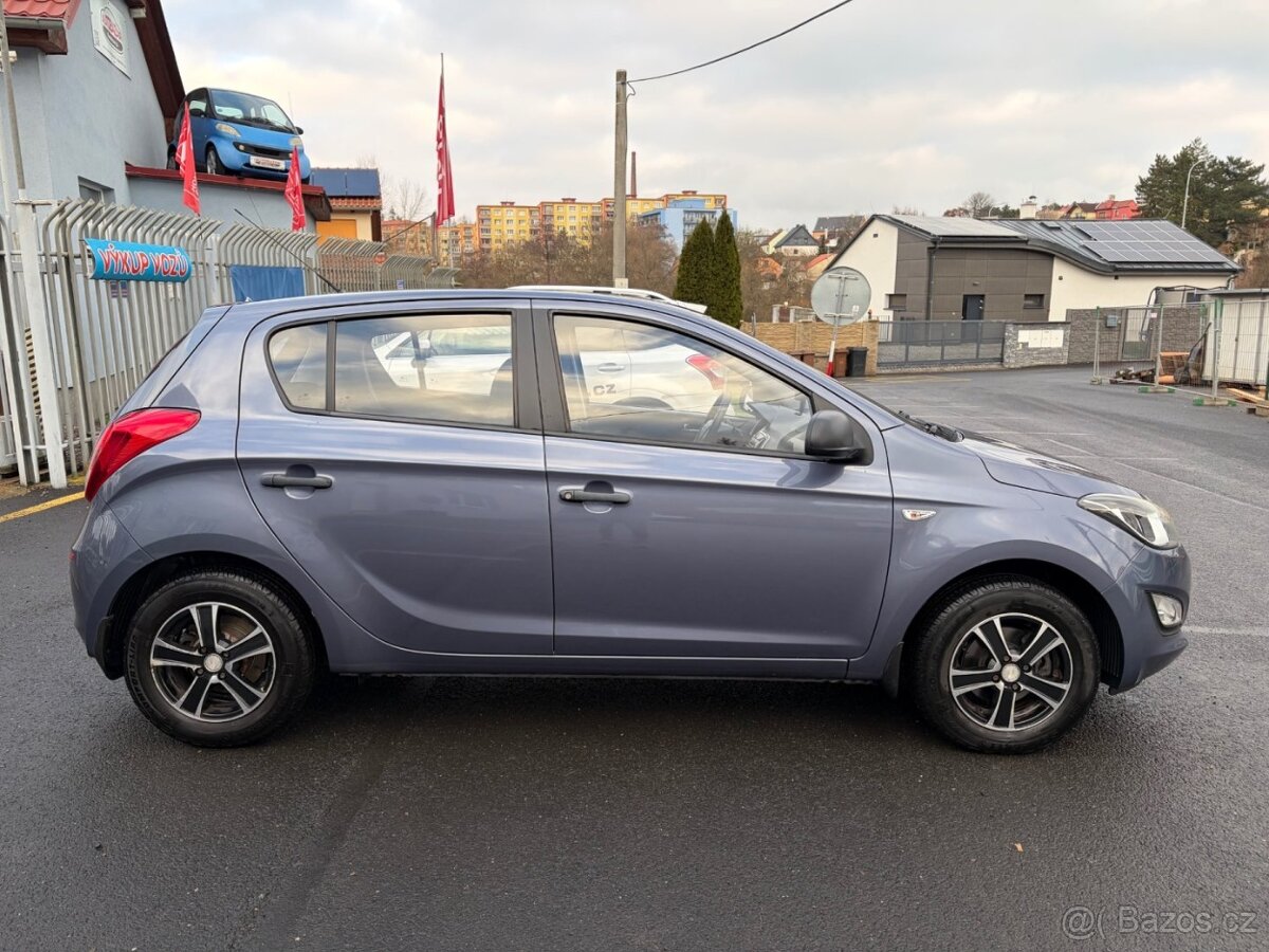 Hyundai i20, 1,2 63kW, SERVISKA - 7