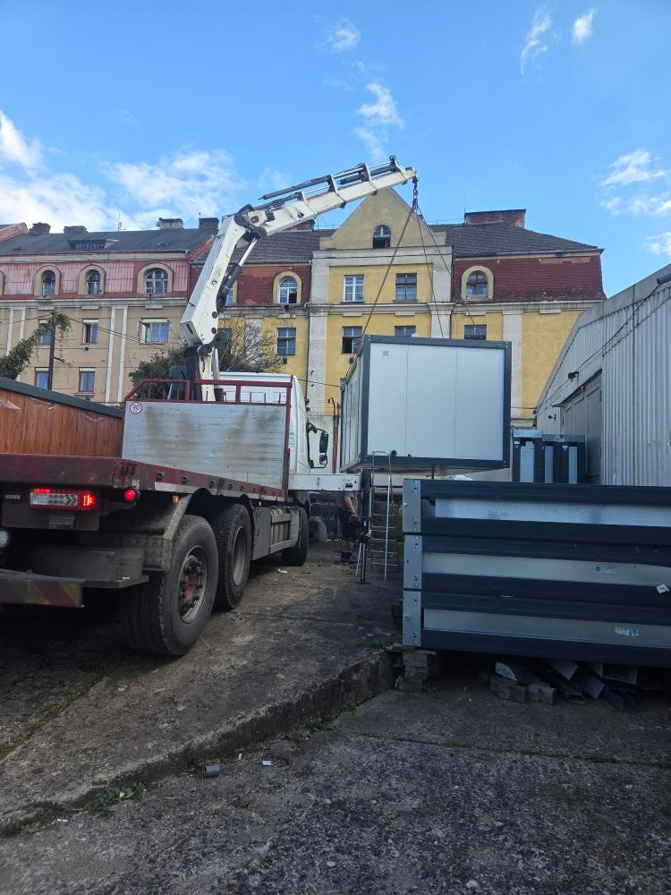 Kancelářský/Obytný kontejner 7 x 3 m - 7