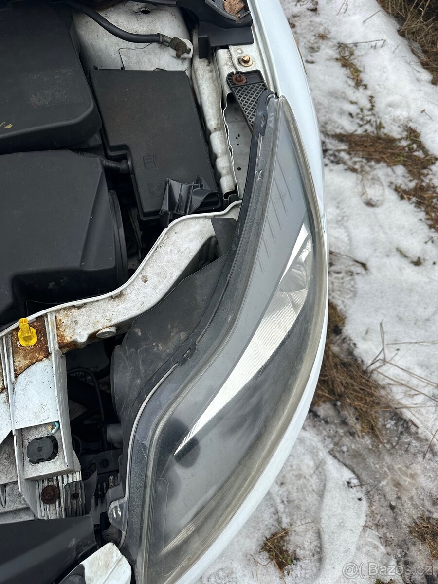 Ford Focus III 1.6 i Díly - 7