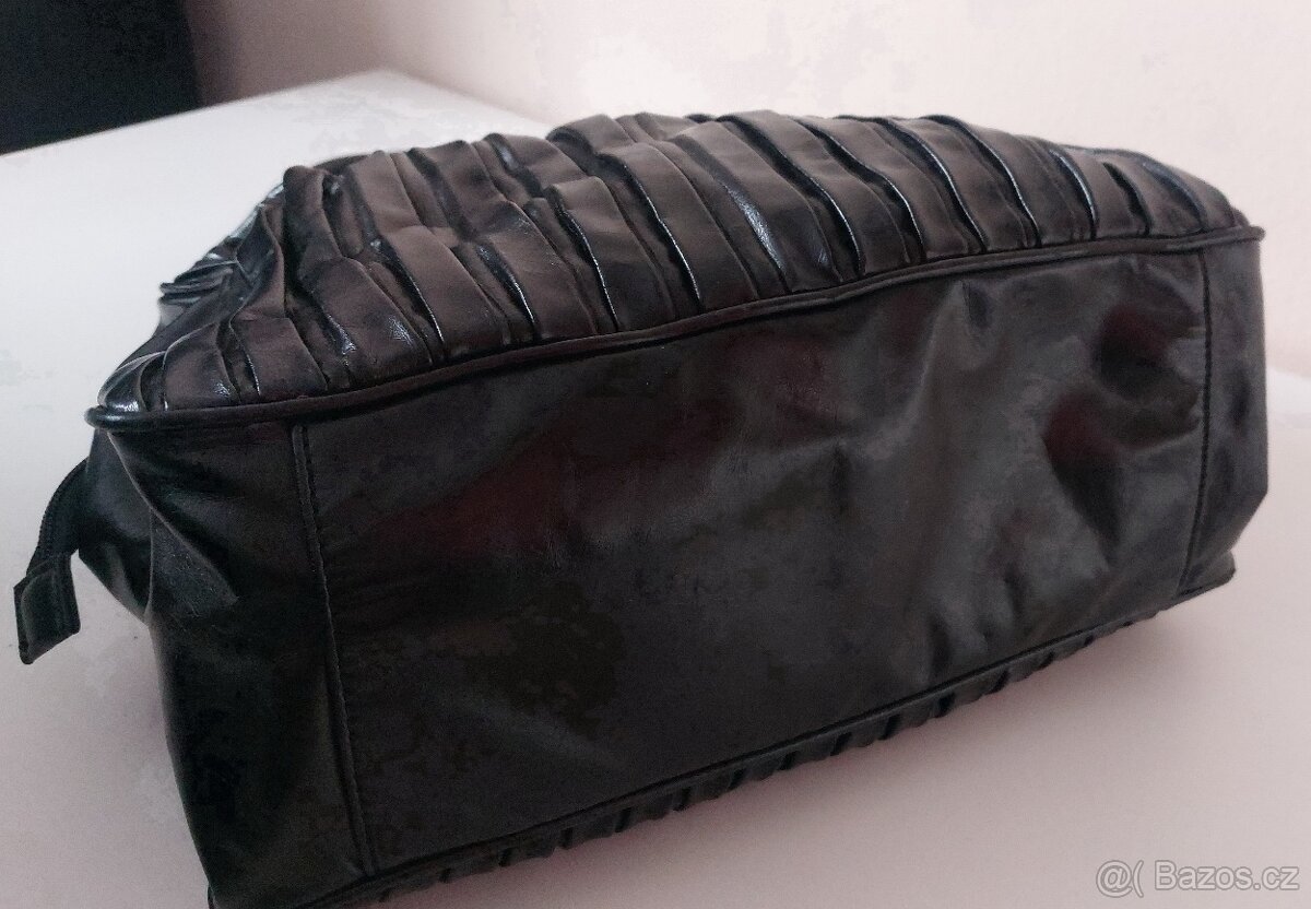 Elegantní kabelka Reserved střední velikosti - 7