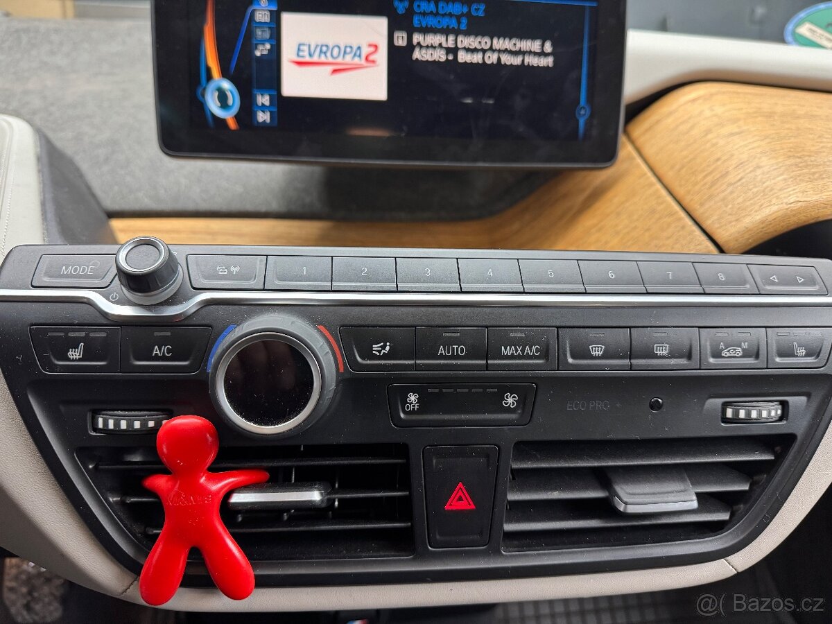 🔥BMW i3 REX r.v. 12/2015 super stav. 72.tis.km🔥 - 7